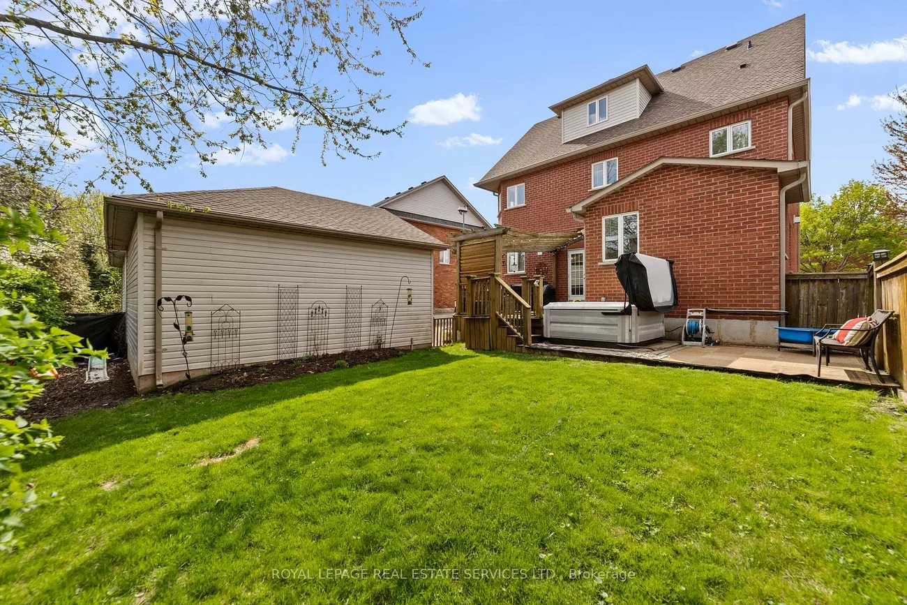 2483, Sunnyhurst, 1015 - RO River Oaks, Oakville
