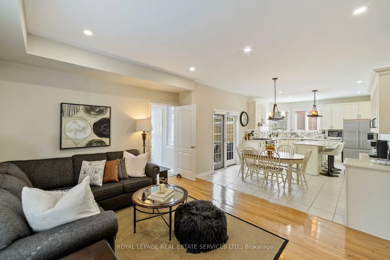 2483, Sunnyhurst, 1015 - RO River Oaks, Oakville