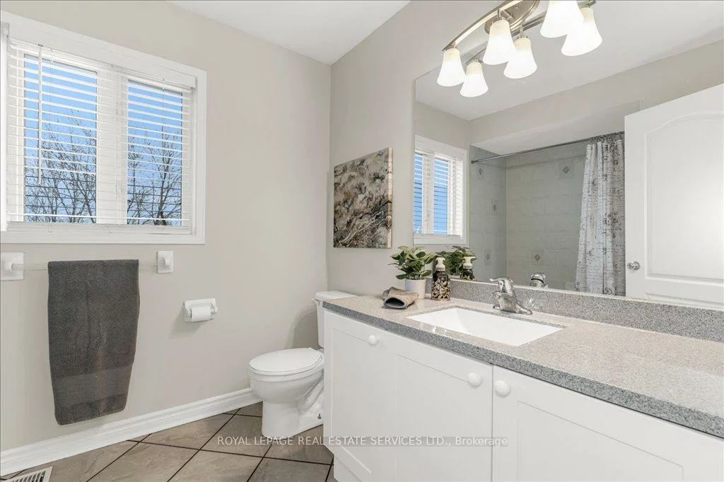 2483, Sunnyhurst, 1015 - RO River Oaks, Oakville