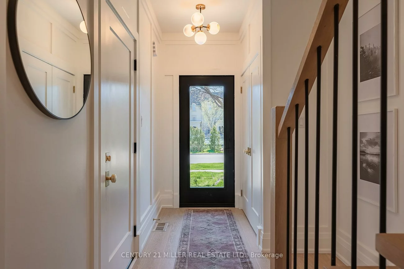 189, Margaret, 1002 - CO Central, Oakville