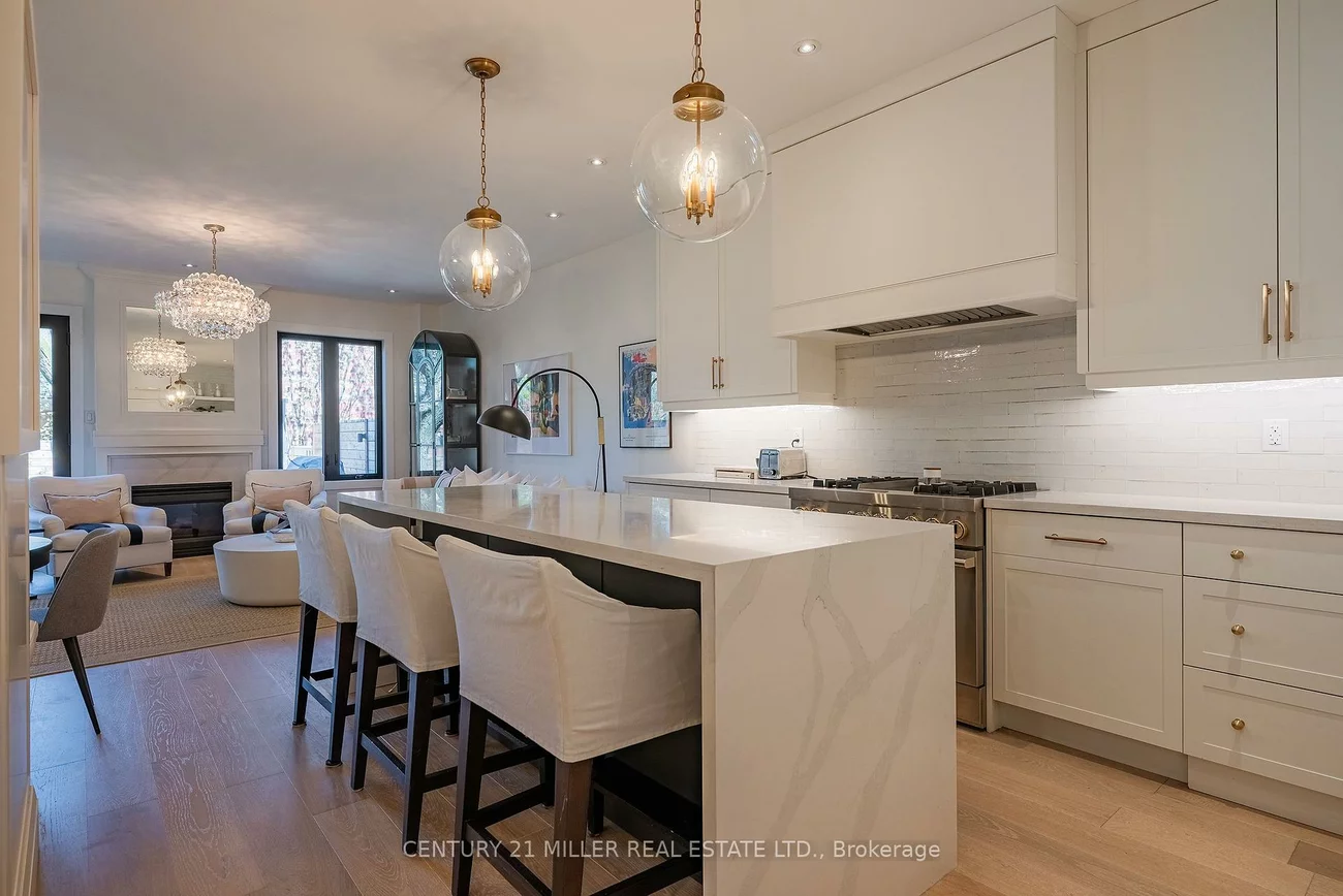 189, Margaret, 1002 - CO Central, Oakville