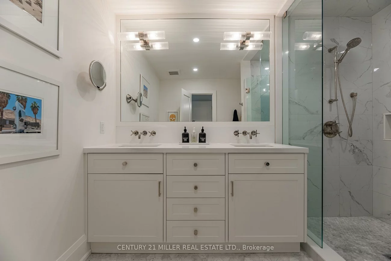 189, Margaret, 1002 - CO Central, Oakville