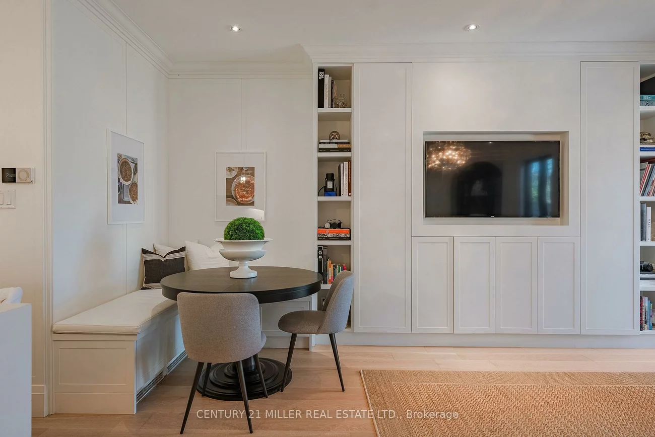 189, Margaret, 1002 - CO Central, Oakville