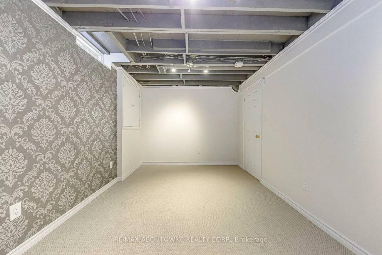 3037, Abernathy, 1000 - BC Bronte Creek, Oakville