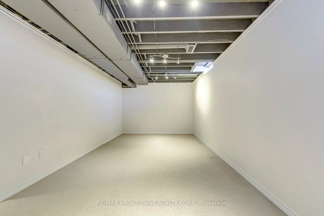 3037, Abernathy, 1000 - BC Bronte Creek, Oakville