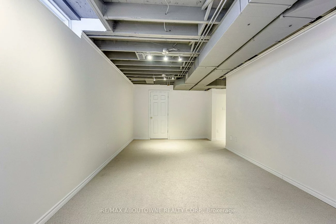 3037, Abernathy, 1000 - BC Bronte Creek, Oakville