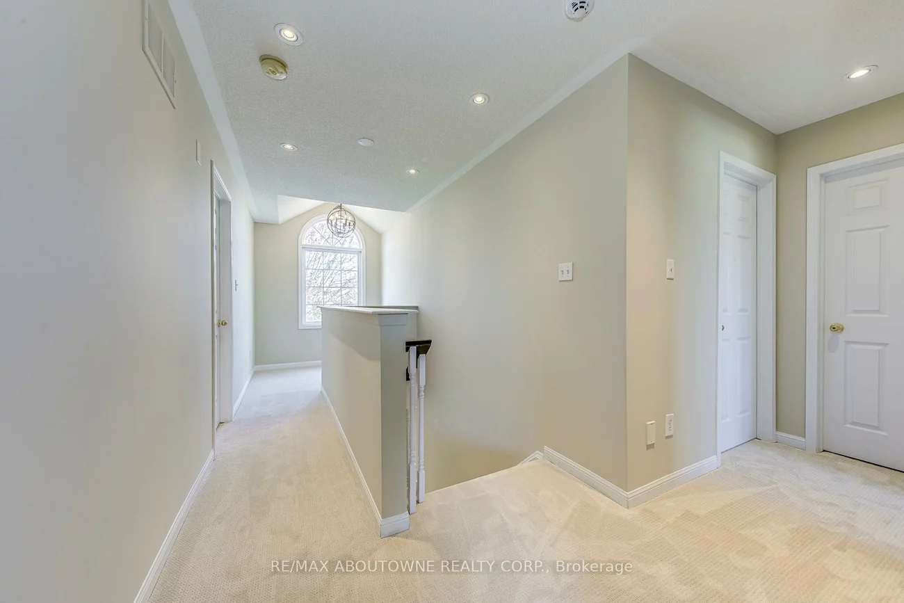 3037, Abernathy, 1000 - BC Bronte Creek, Oakville