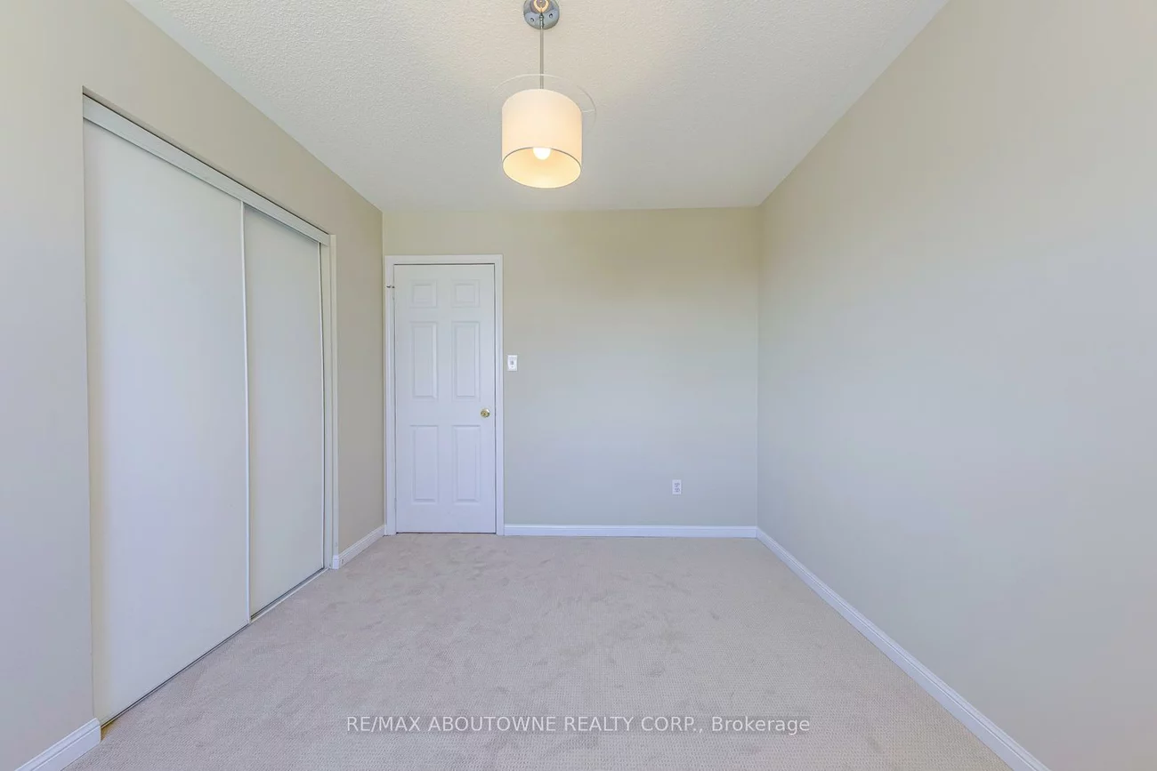 3037, Abernathy, 1000 - BC Bronte Creek, Oakville