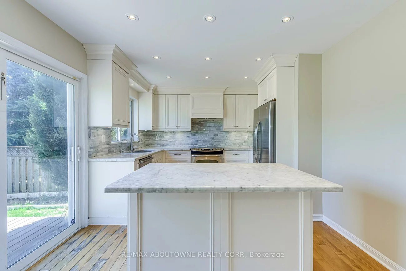 3037, Abernathy, 1000 - BC Bronte Creek, Oakville