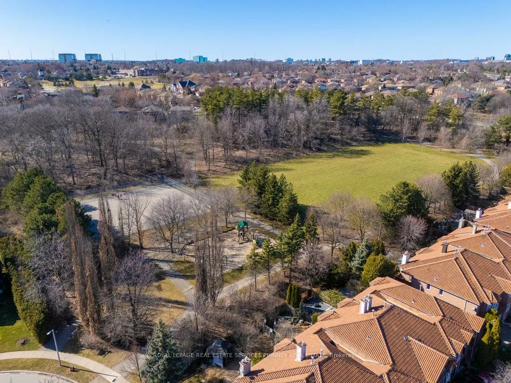 2764, Rosewood, 1004 - CV Clearview, Oakville