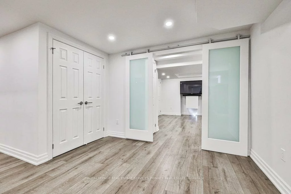 2764, Rosewood, 1004 - CV Clearview, Oakville