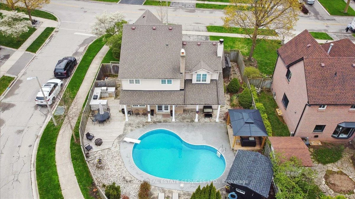 198, Somerville, 1001 - BR Bronte, Oakville
