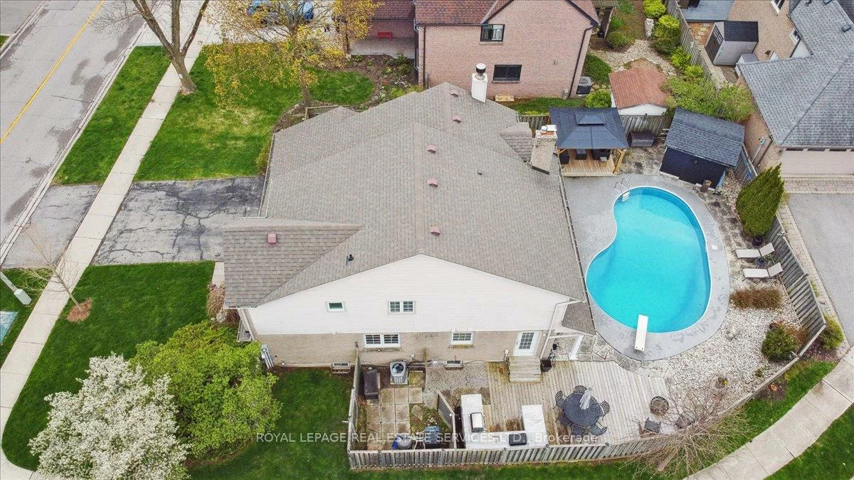 198, Somerville, 1001 - BR Bronte, Oakville