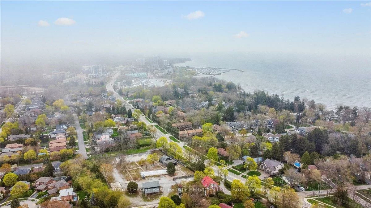 198, Somerville, 1001 - BR Bronte, Oakville