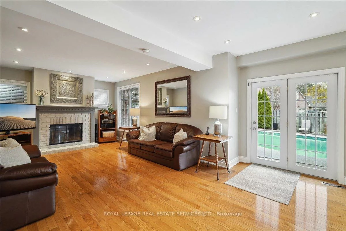 198, Somerville, 1001 - BR Bronte, Oakville
