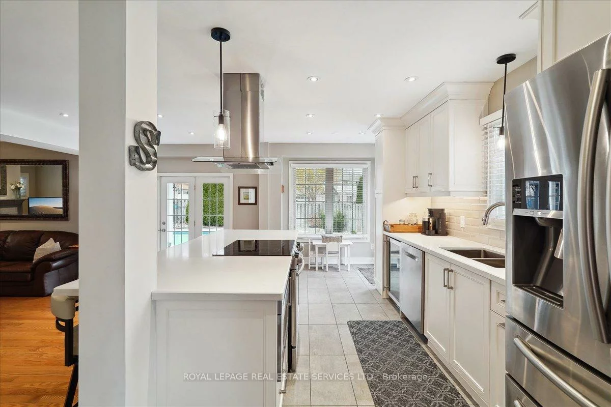 198, Somerville, 1001 - BR Bronte, Oakville