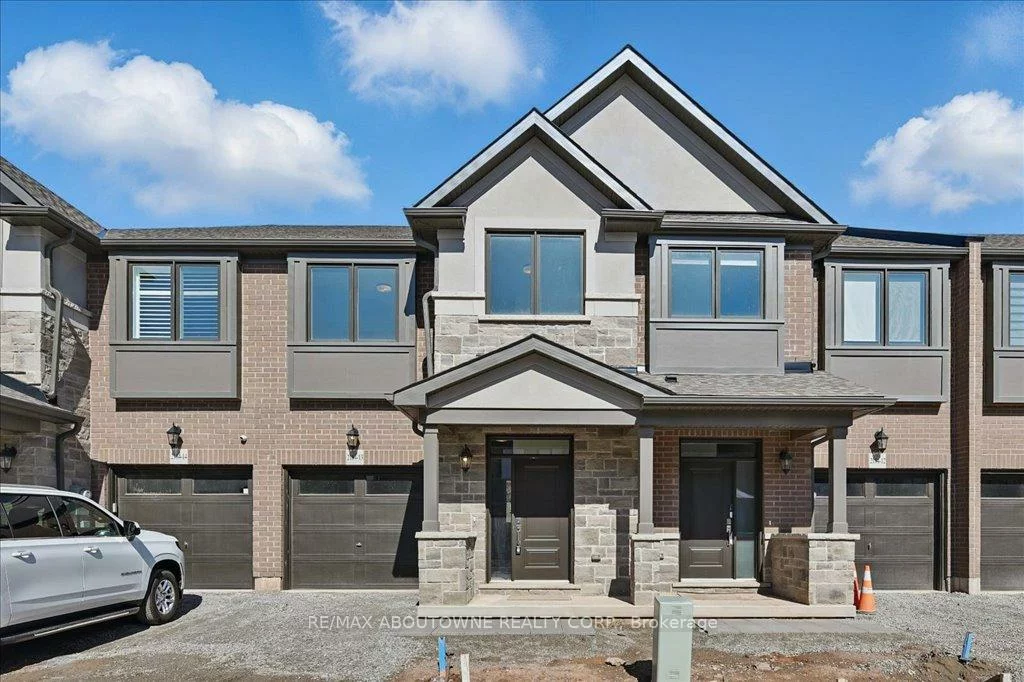 2184, Postmaster, 1019 - WM Westmount, Oakville