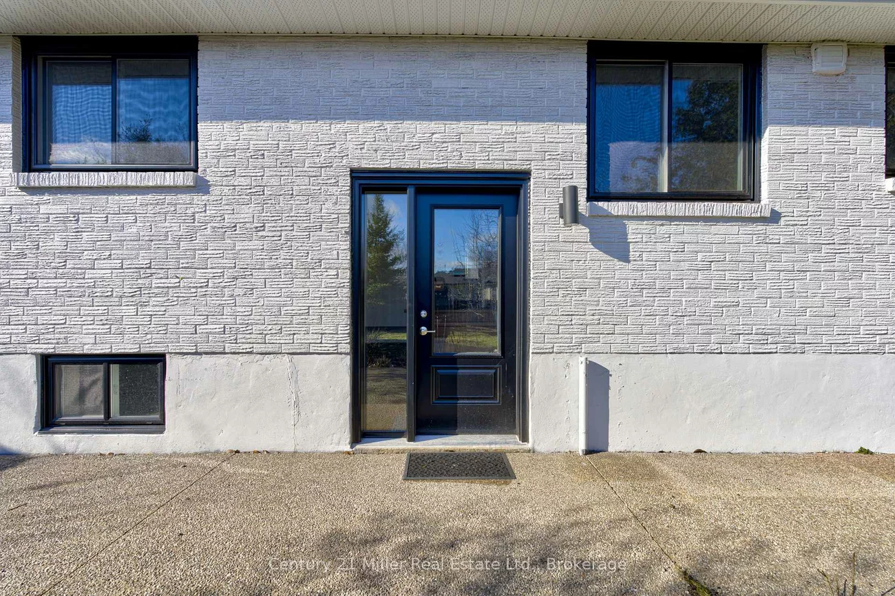 1195, Queens, 1003 - CP College Park, Oakville