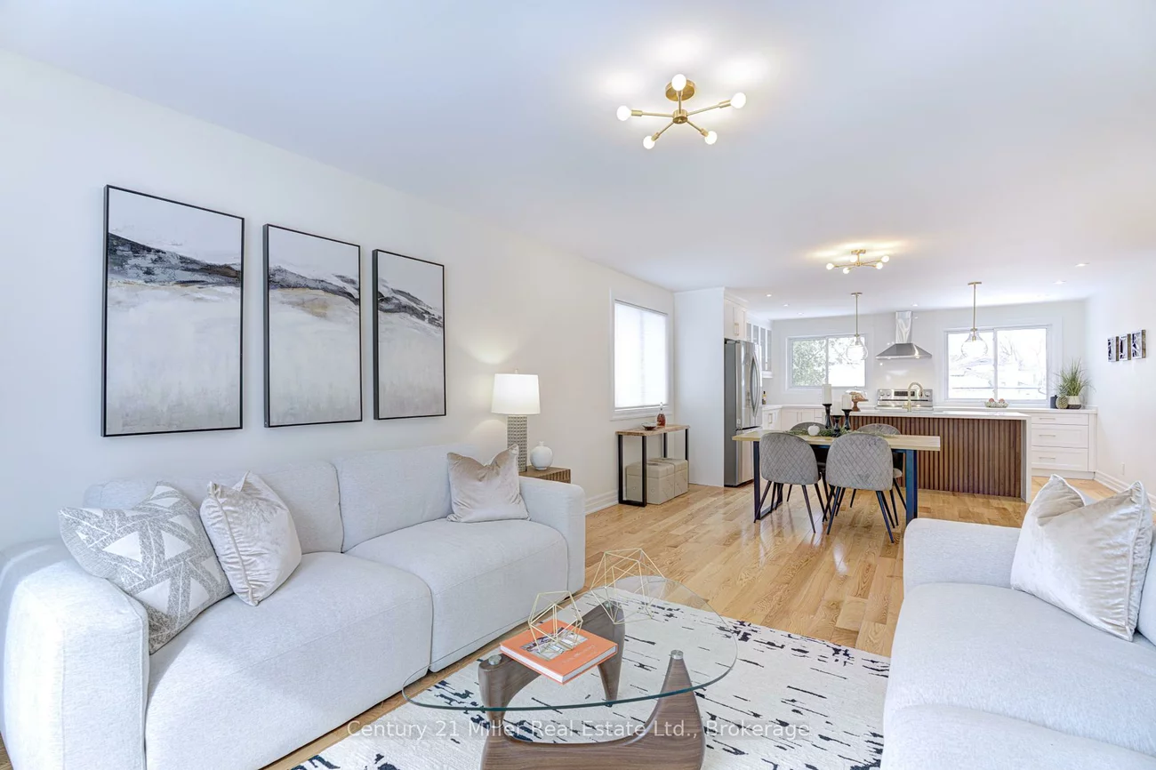 1195, Queens, 1003 - CP College Park, Oakville