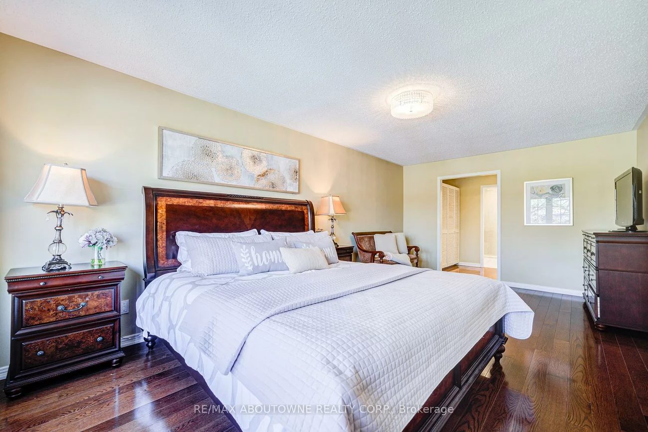 1250, Old Colony, 1007 - GA Glen Abbey, Oakville