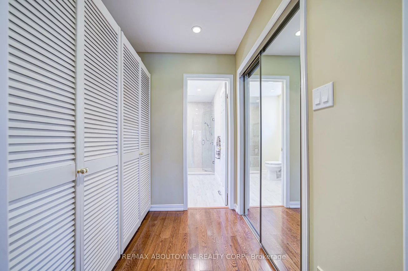 1250, Old Colony, 1007 - GA Glen Abbey, Oakville