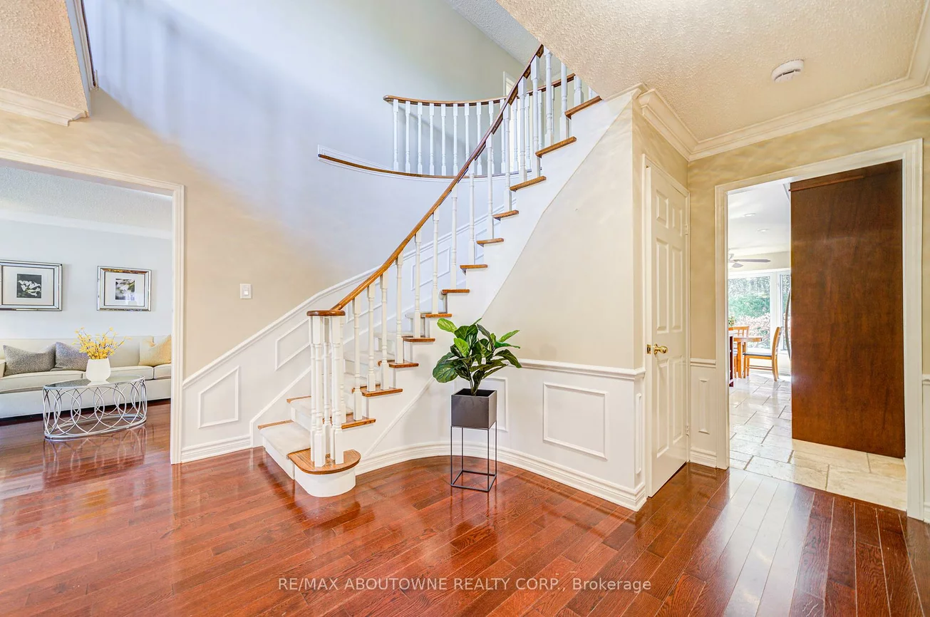 1250, Old Colony, 1007 - GA Glen Abbey, Oakville