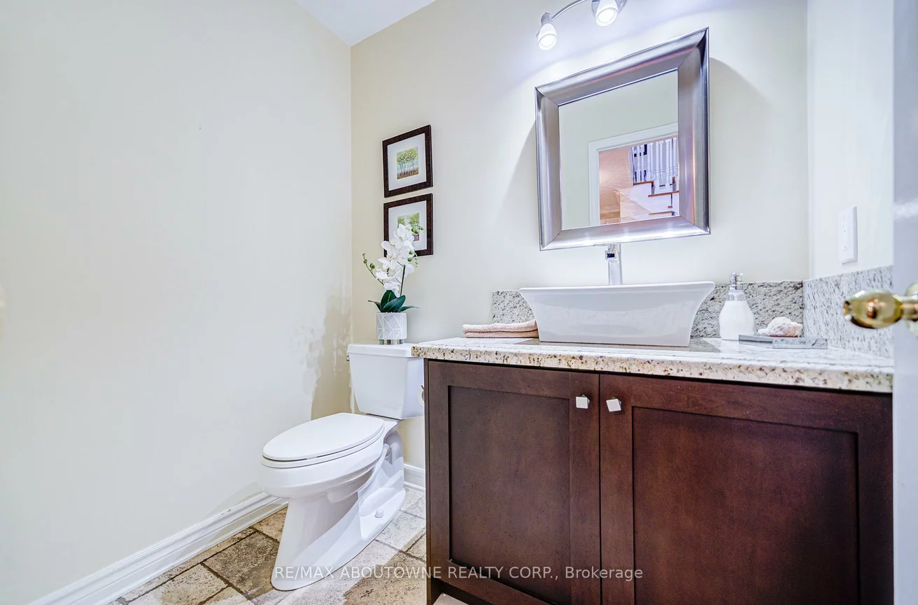 1250, Old Colony, 1007 - GA Glen Abbey, Oakville