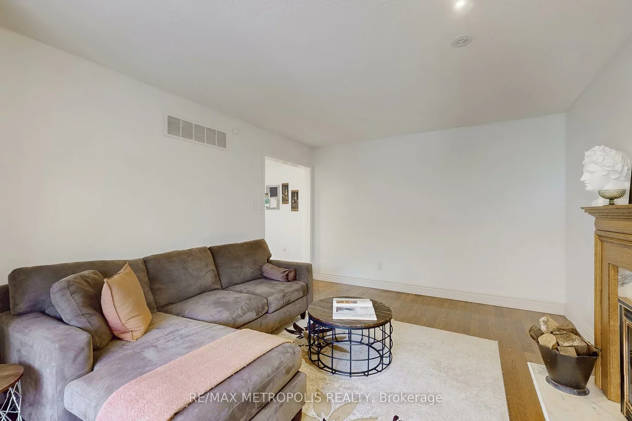 1310, Golden Meadow, 1005 - FA Falgarwood, Oakville