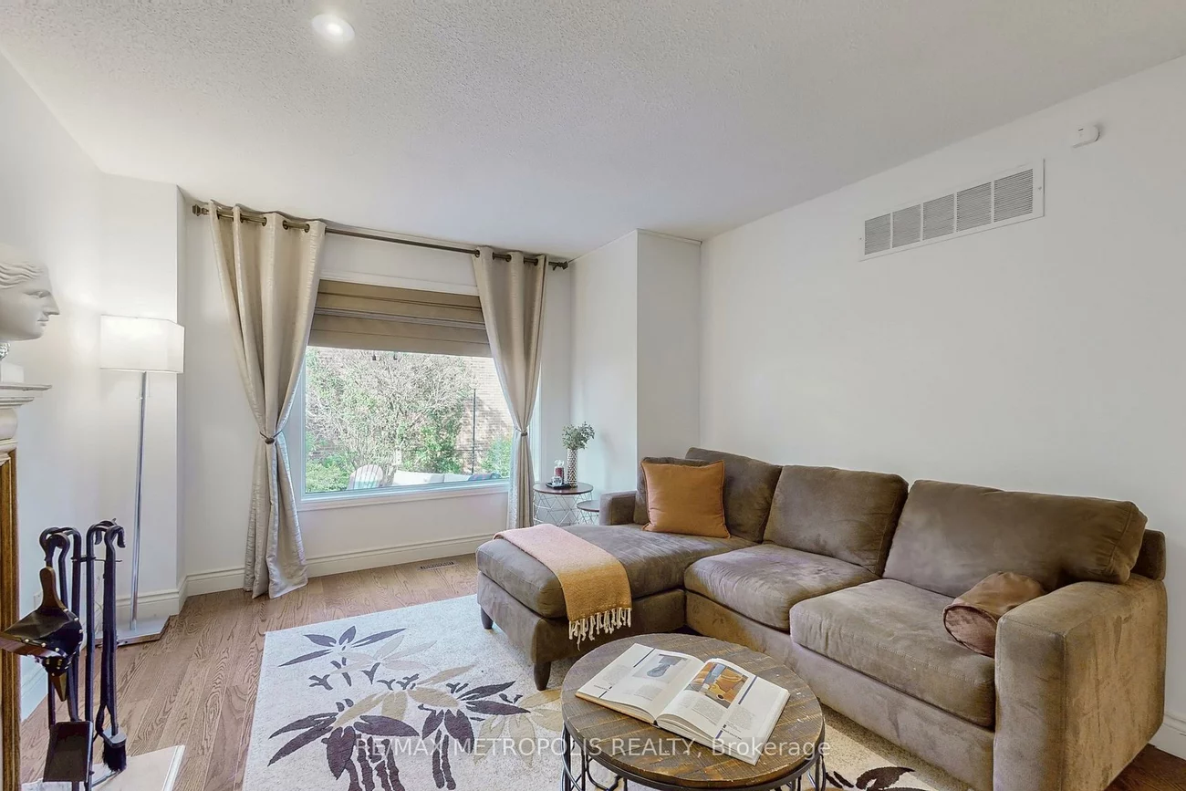 1310, Golden Meadow, 1005 - FA Falgarwood, Oakville