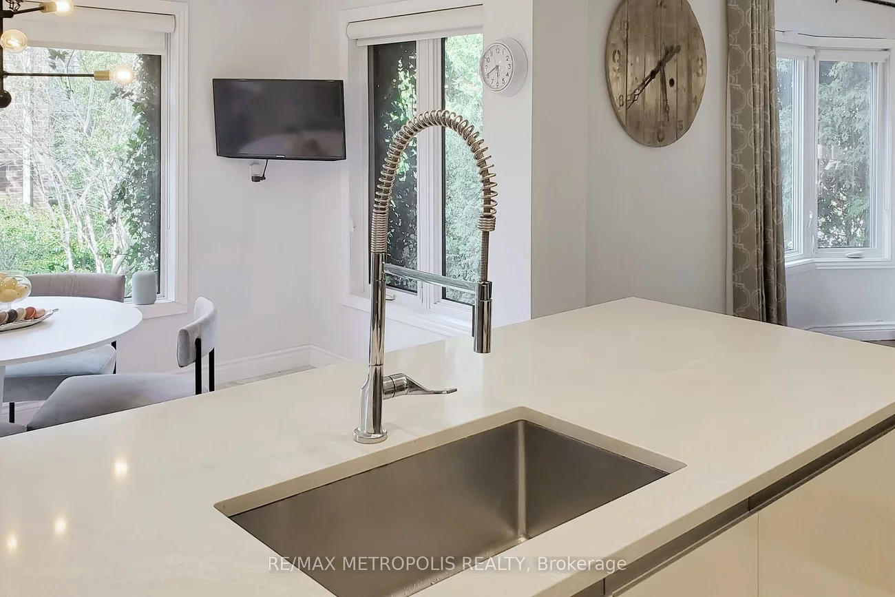 1310, Golden Meadow, 1005 - FA Falgarwood, Oakville