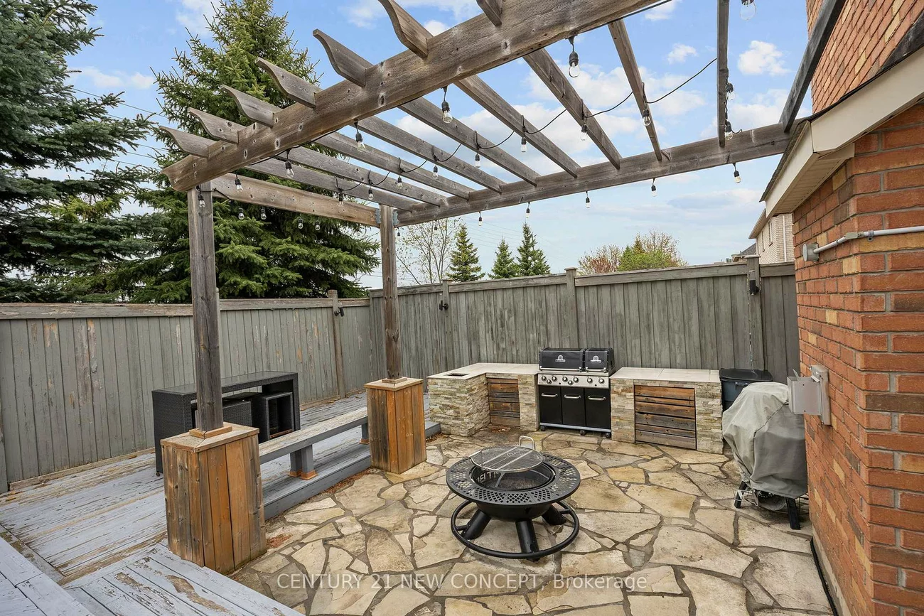 2587, Carberry, 1019 - WM Westmount, Oakville