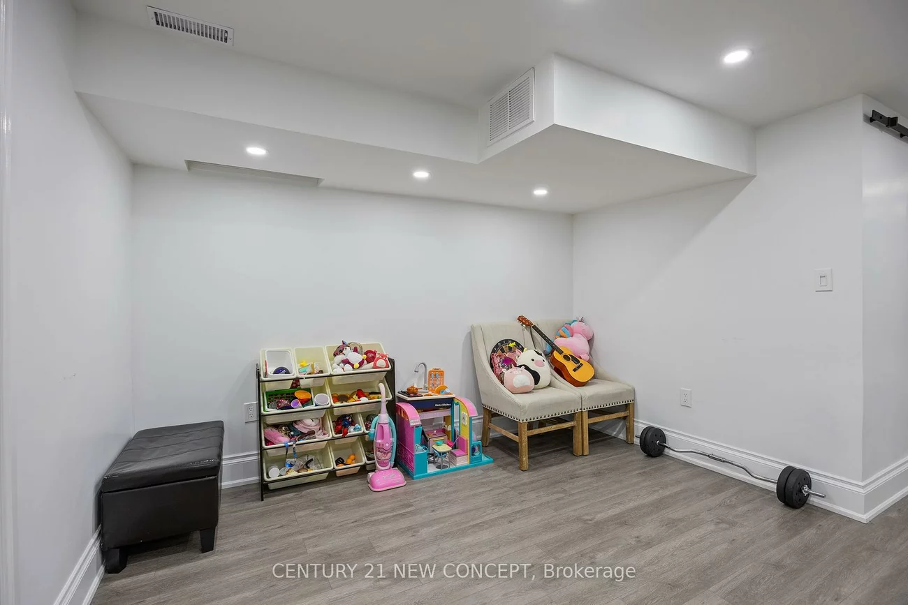 2587, Carberry, 1019 - WM Westmount, Oakville