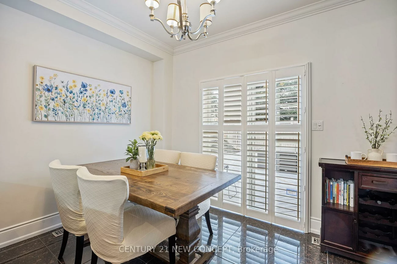 2587, Carberry, 1019 - WM Westmount, Oakville