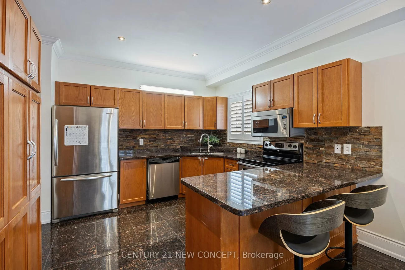 2587, Carberry, 1019 - WM Westmount, Oakville