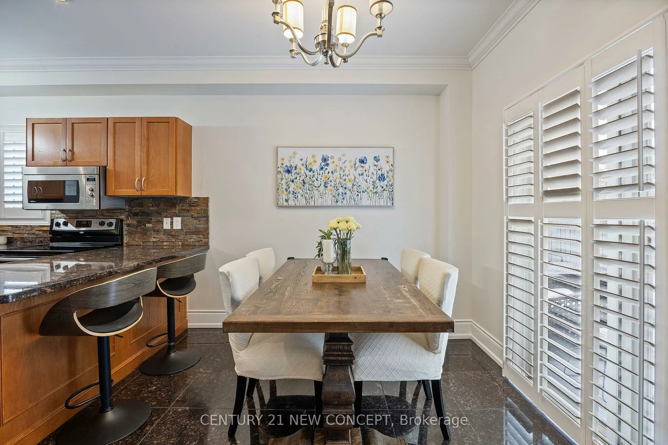 2587, Carberry, 1019 - WM Westmount, Oakville