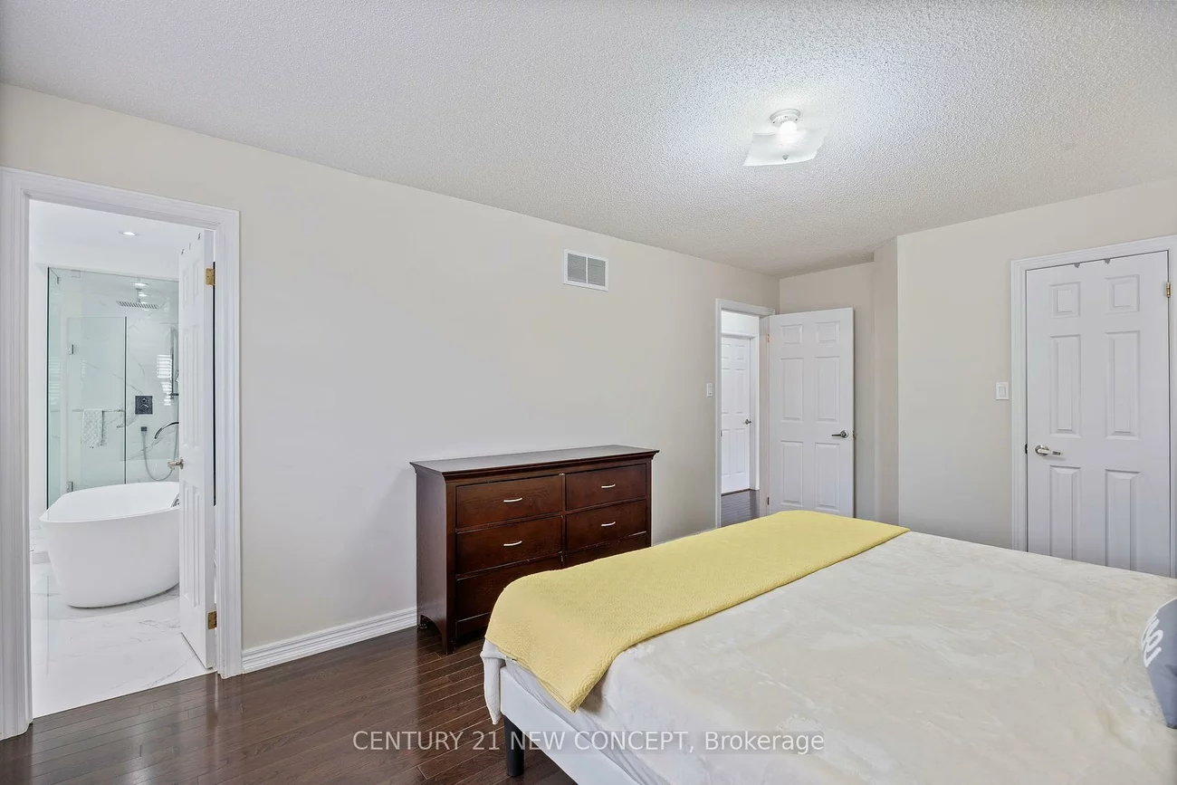 2587, Carberry, 1019 - WM Westmount, Oakville