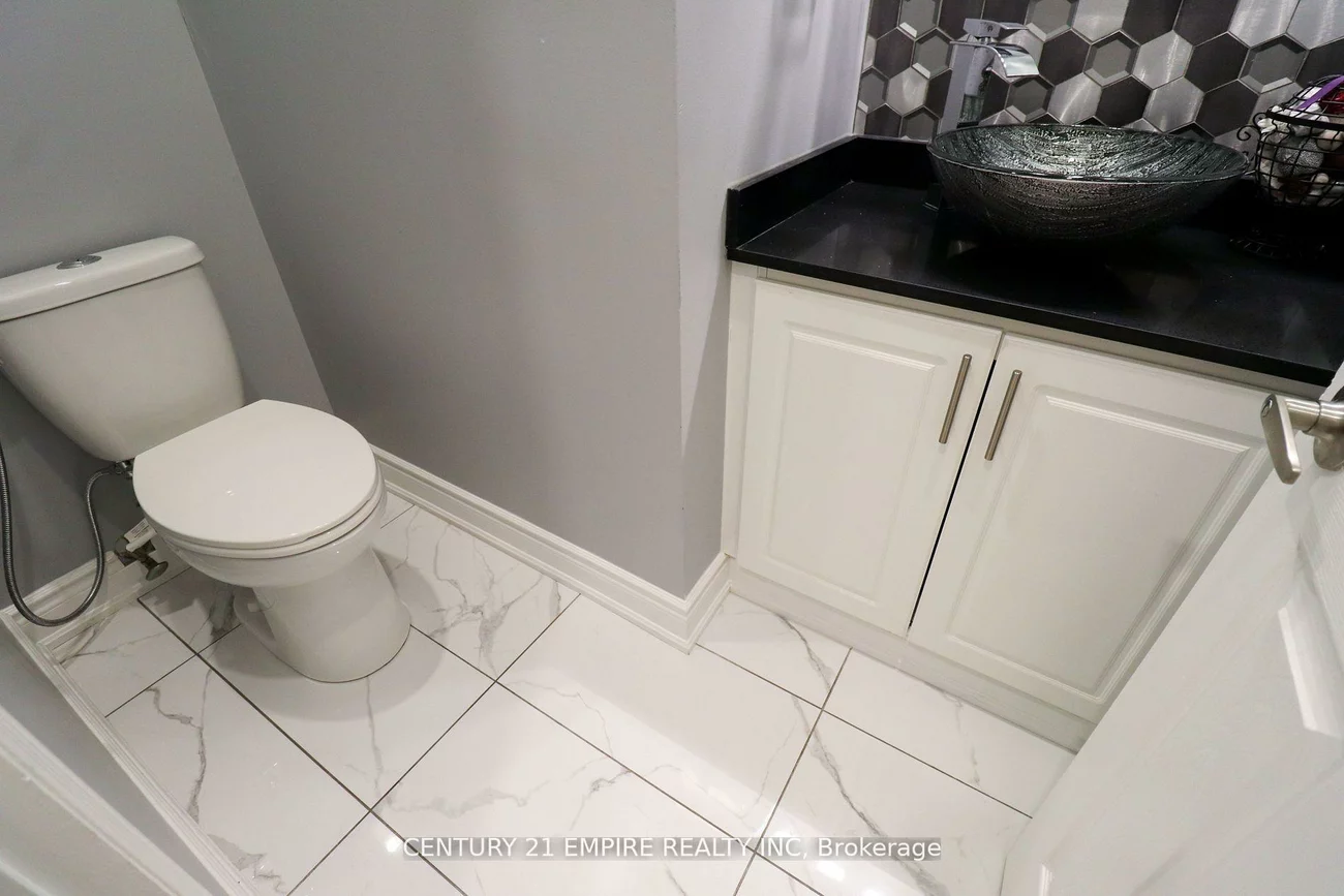 263, Gatwick, 1015 - RO River Oaks, Oakville