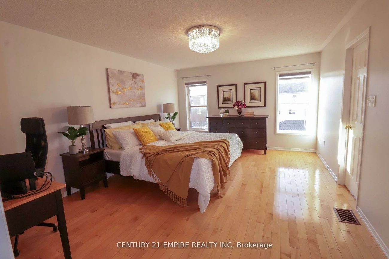 263, Gatwick, 1015 - RO River Oaks, Oakville