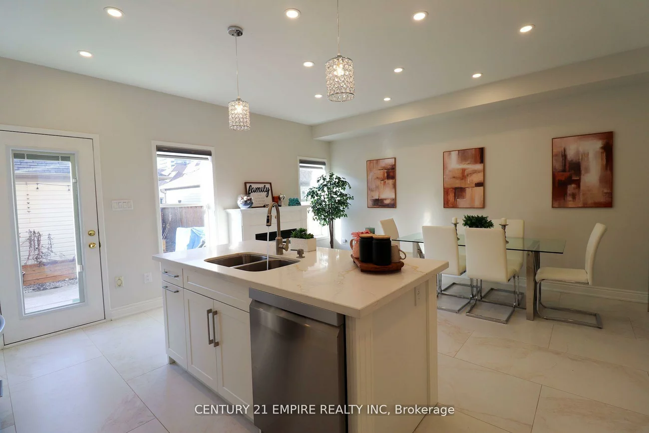 263, Gatwick, 1015 - RO River Oaks, Oakville