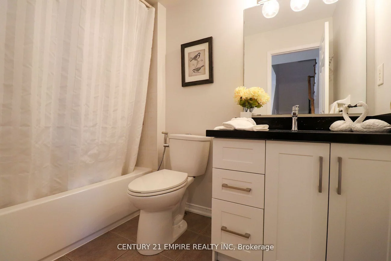 263, Gatwick, 1015 - RO River Oaks, Oakville