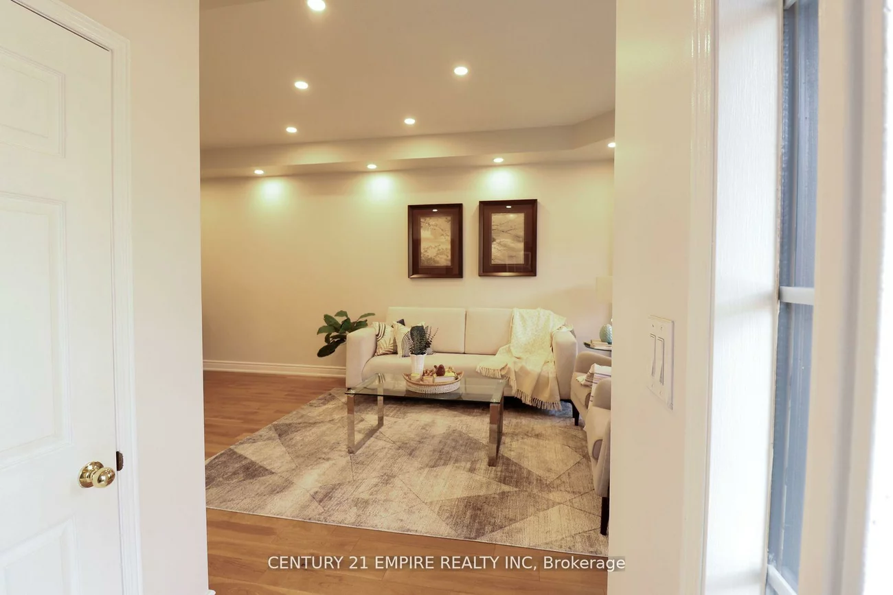 263, Gatwick, 1015 - RO River Oaks, Oakville