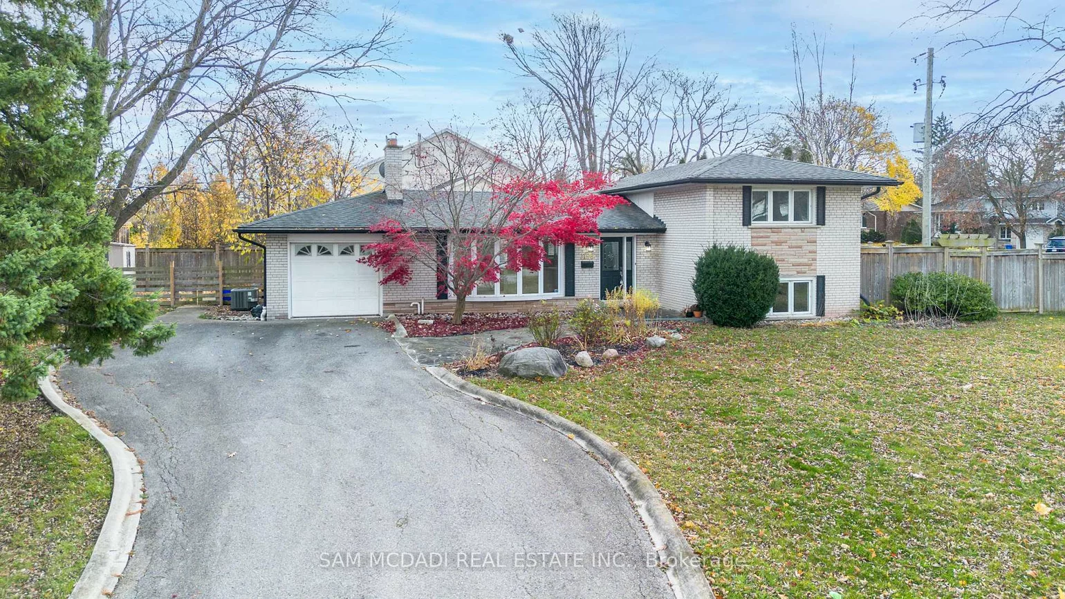 1198, Willowbrook, 1020 - WO West, Oakville