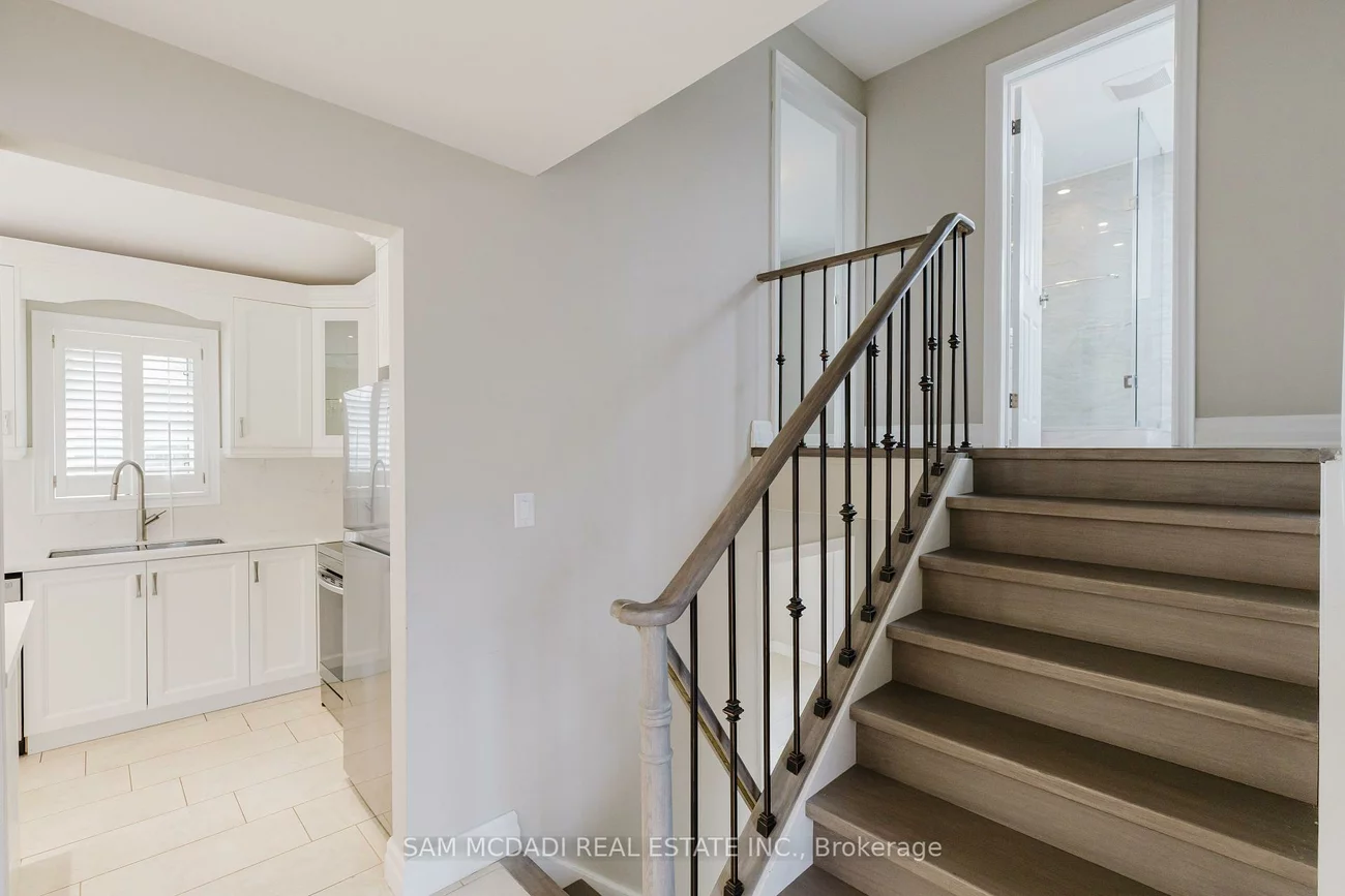 1198, Willowbrook, 1020 - WO West, Oakville