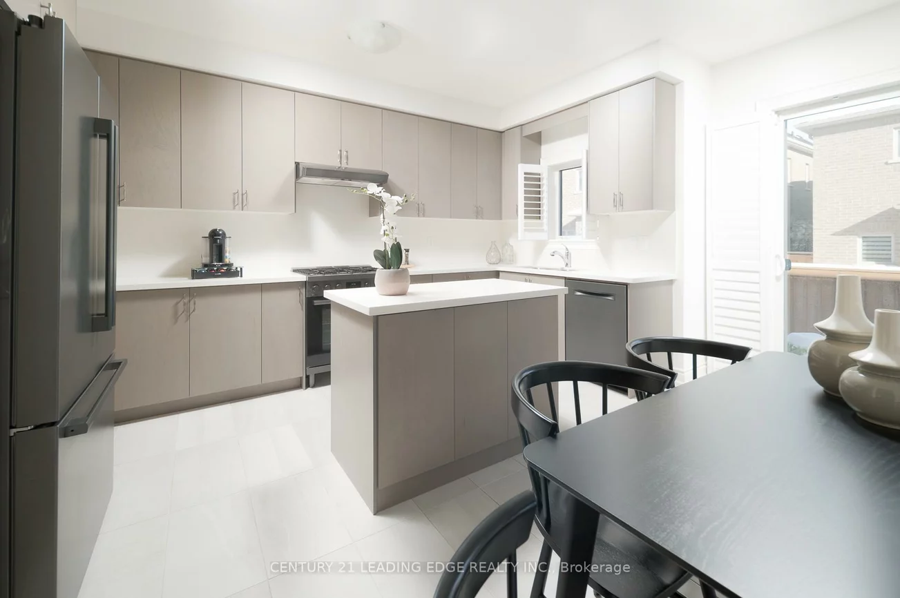 4090, Channing, 1008 - GO Glenorchy, Oakville