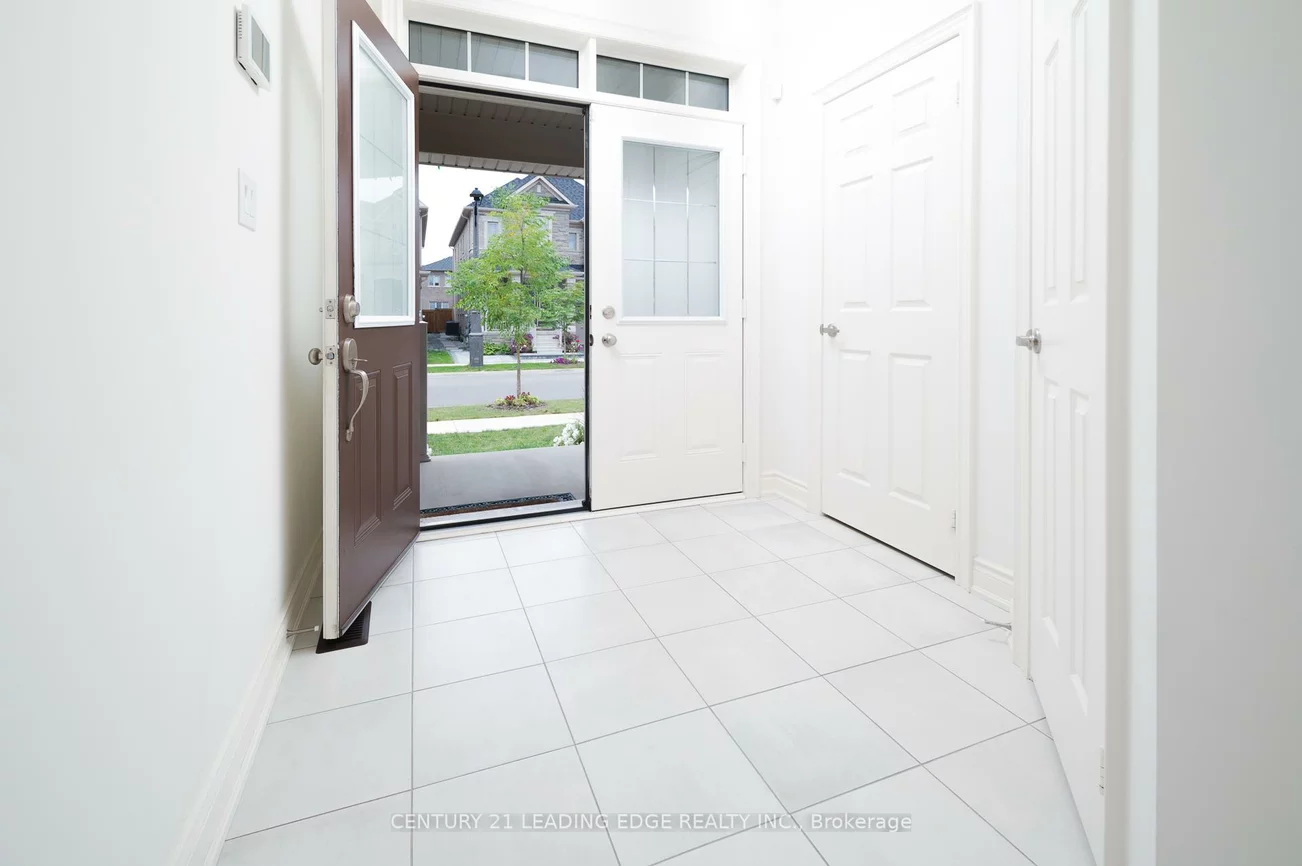 4090, Channing, 1008 - GO Glenorchy, Oakville