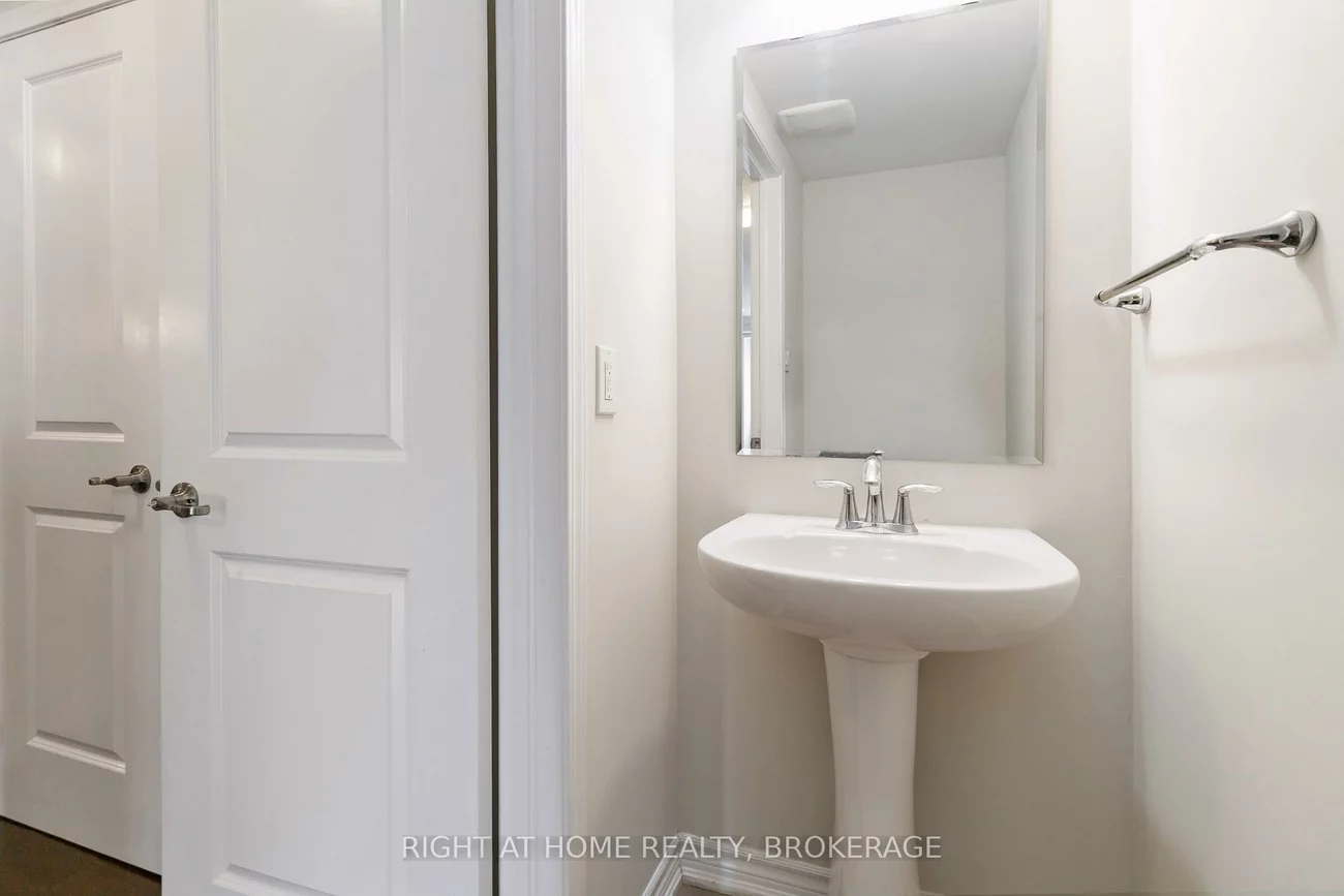 3060, Gardenia, 1008 - GO Glenorchy, Oakville