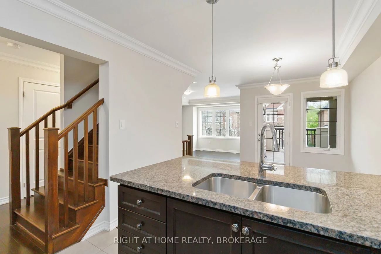 3060, Gardenia, 1008 - GO Glenorchy, Oakville