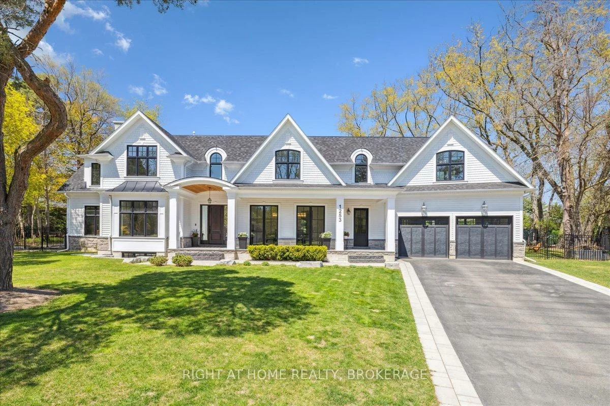 1253, Crawford, 1011 - MO Morrison, Oakville