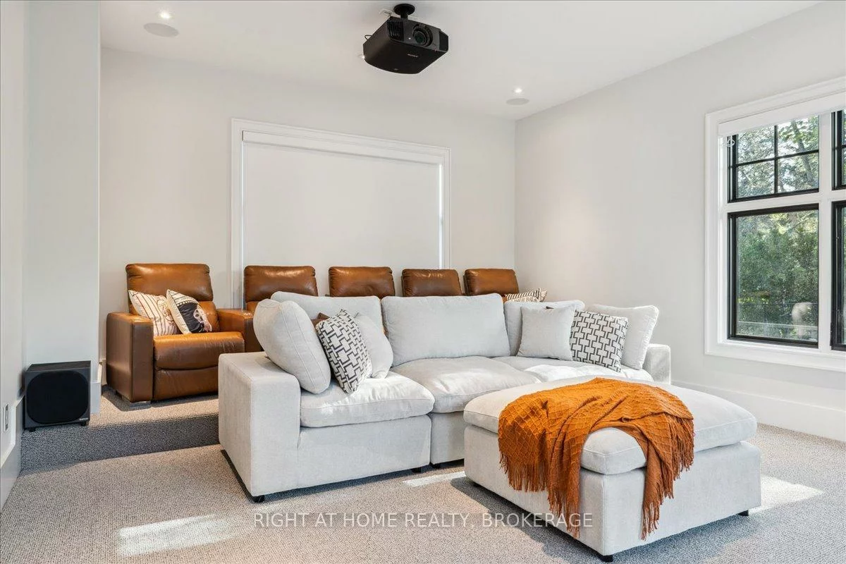 1253, Crawford, 1011 - MO Morrison, Oakville
