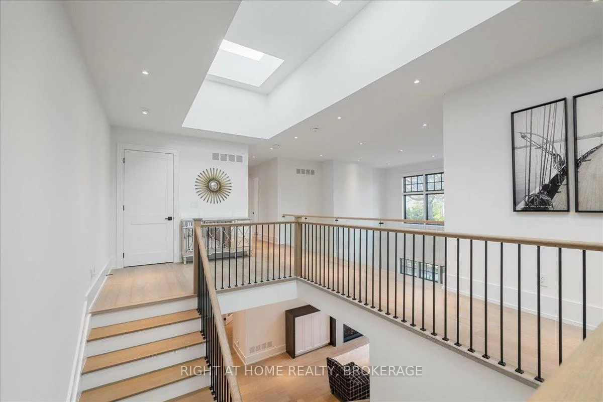 1253, Crawford, 1011 - MO Morrison, Oakville